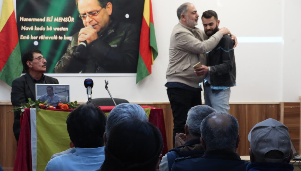 Koma Berxwedan Bo 40 Rojiya Hunermend Elî Mensûr Civiya